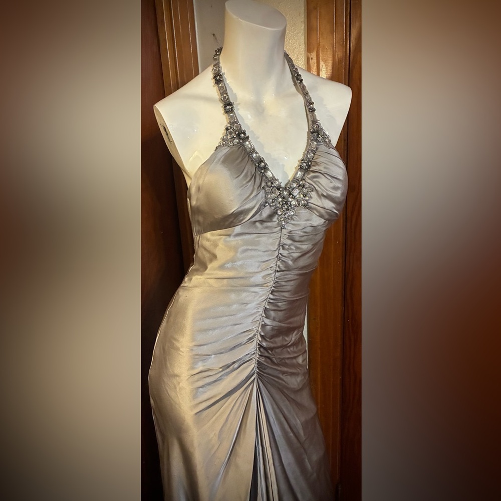 Niteline Elegant Silver Silk Rhinestone Accented Evening / Prom Dress - Size 2 - Picture 2 of 4